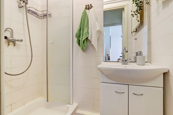 Medium property photo - Waterloostraat 121B, 3062 TK Rotterdam